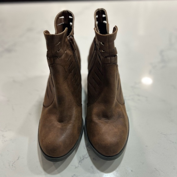 Sonoma Brown Ankle Boots - Women’s 9 - Picture 5 of 12